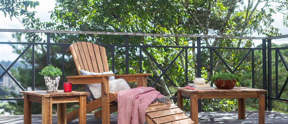 Cadeira Adirondack: Conforto e Estilo em Madeira de Eucalipto