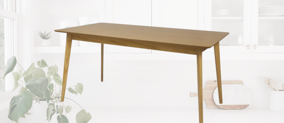 Refinamento e Durabilidade: Mesa de Jantar Dallas em Madeira Maciça