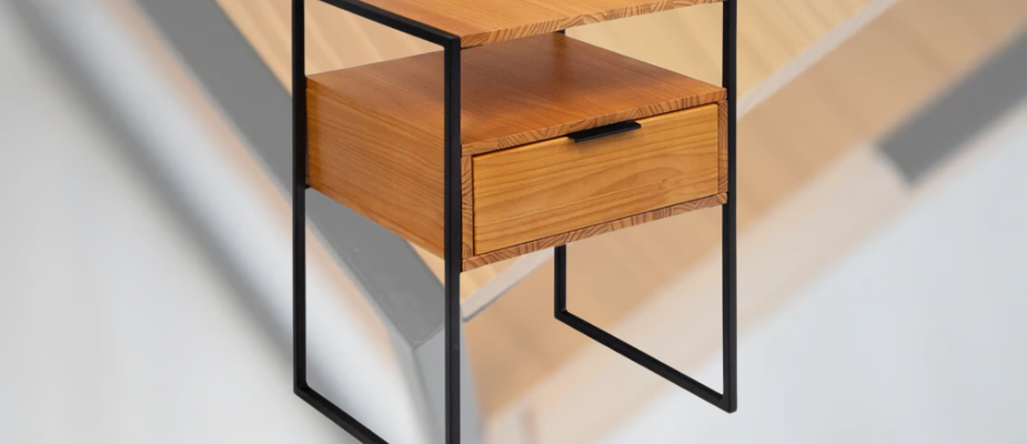 Mesa de Cabeceira Detroit Nozes: Praticidade com Design Atemporal